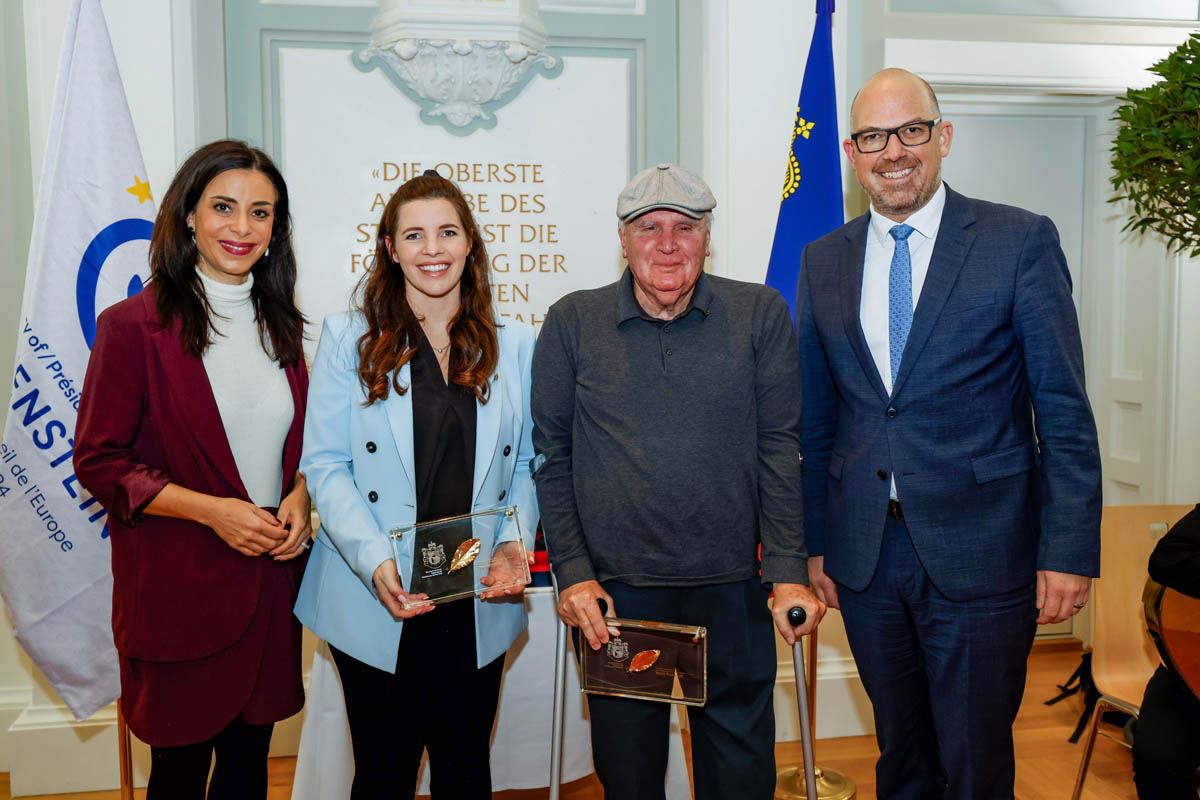 Goldenes Lorbeerblatt an Tina Weirather und Peter Frommelt verliehen