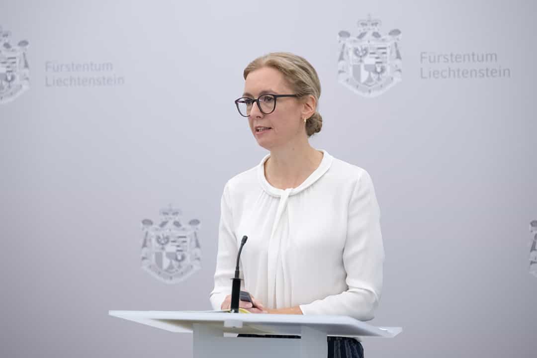 Regierungschef-Stellvertreterin Sabine Monauni informiert über die Medienförderung und das Mediengesetz.