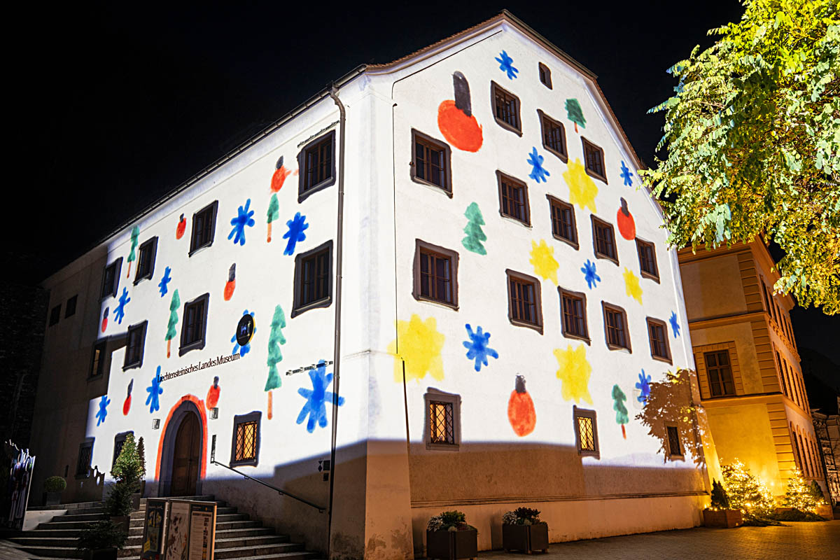 Inaya, 8, 17.12.2024