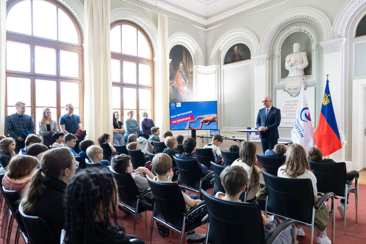 «Hoi Europarat»: Gewinner des Schulwettbewerbs feierlich ausgezeichnet