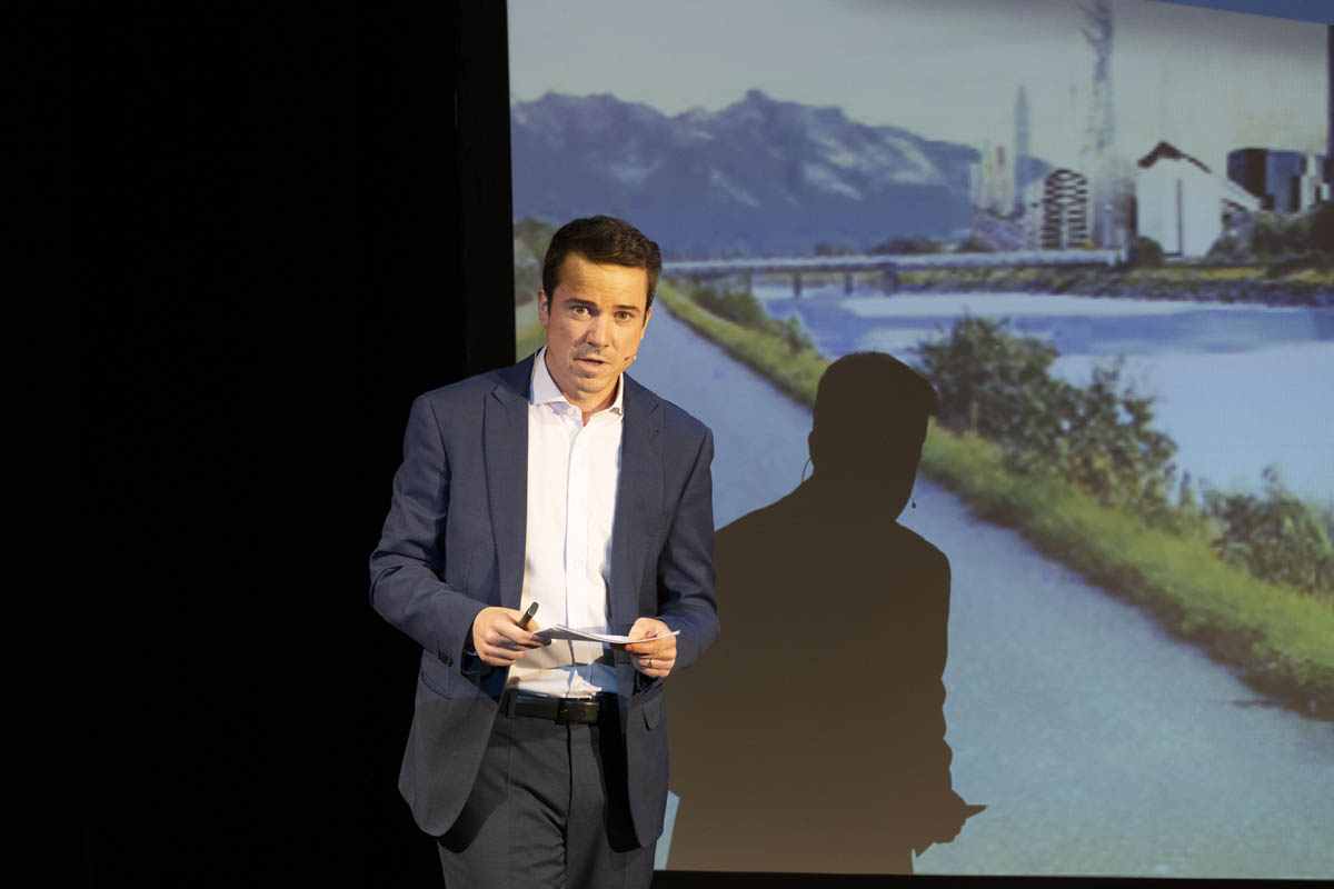 Patrick Elkuch sprach zum Thema Wirtschaft bewegt und BMM sorgt für freie Fahrt