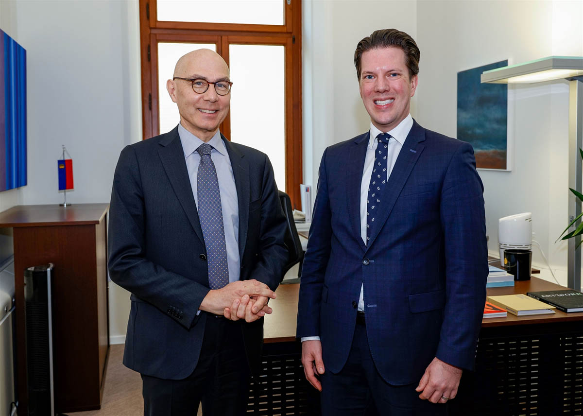 UNO-Hochkommissar Volker Türk und Regierungsrat Manuel Frick.