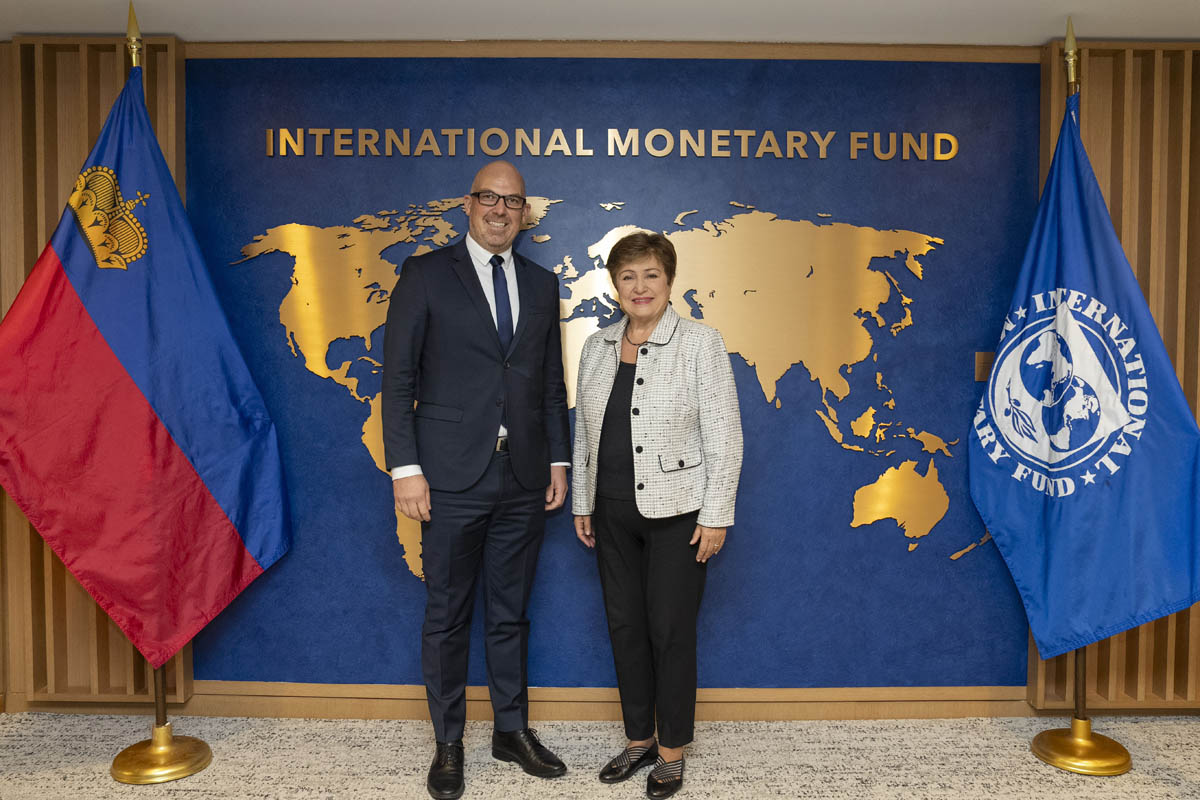 Regierungschef Daniel Risch und Kristalina Georgieva, geschäftsführende Direktorin des Internationalen Währungsfonds. (Quelle: IMF Photo)