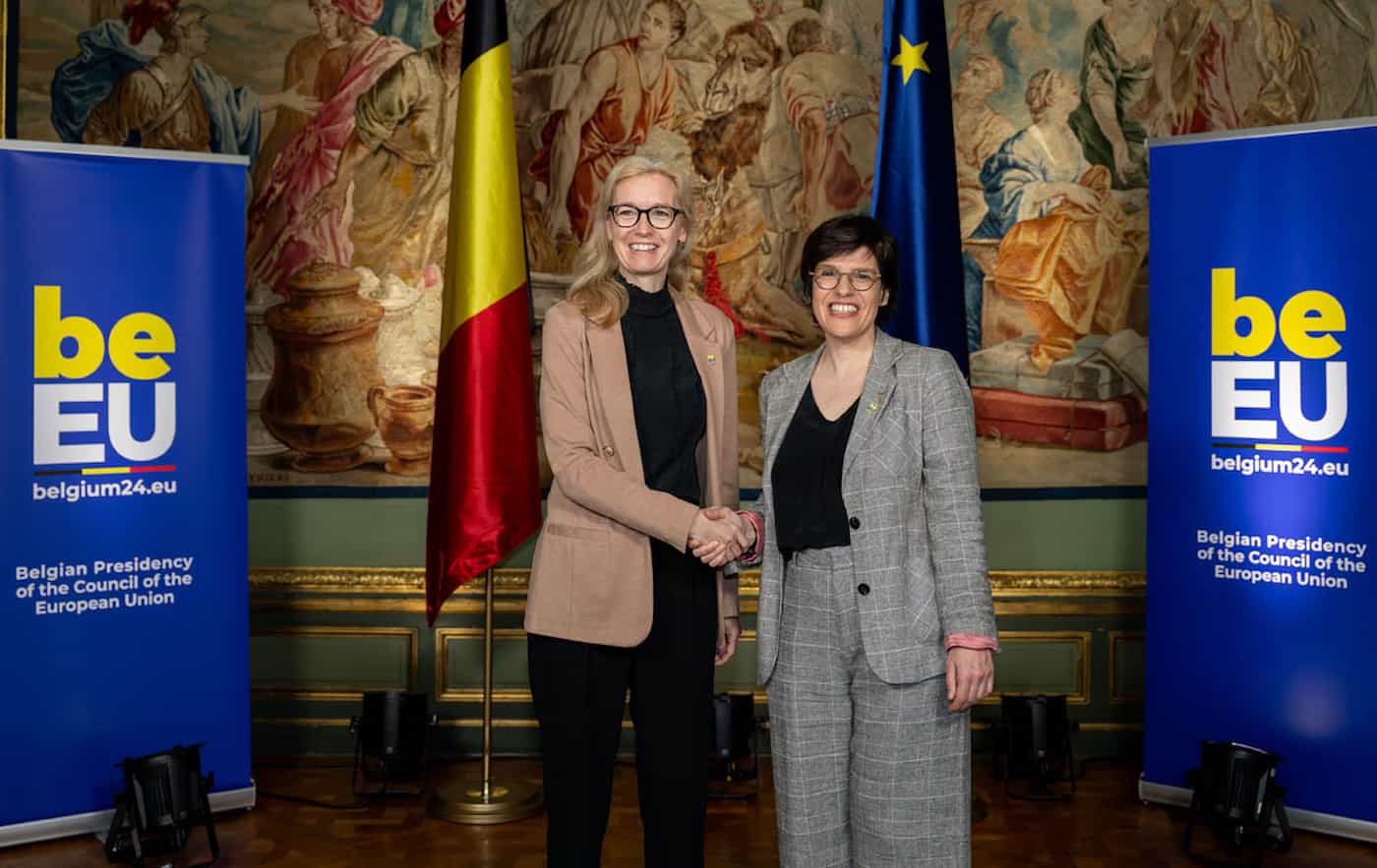 Regierungschef-Stellvertreterin Sabine Monauni und die belgische Energieministerin Tinne Van der Straeten. (Quelle: EU)