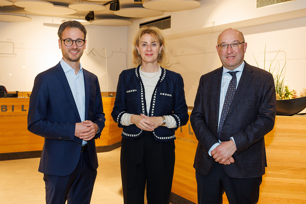 Zweite Sitzung der trilateralen Kommission zur Verbesserung des grenzüberschreitenden öffentlichen Verkehrs