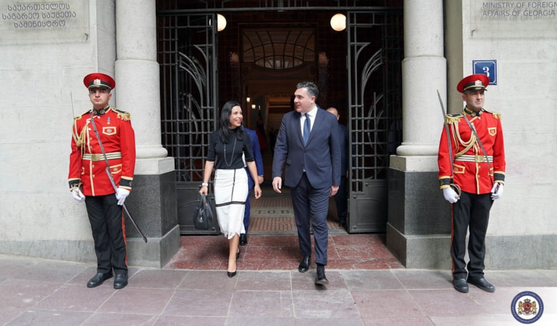 Regierungsrätin Dominique Hasler im Austausch mit Georgiens Regierung