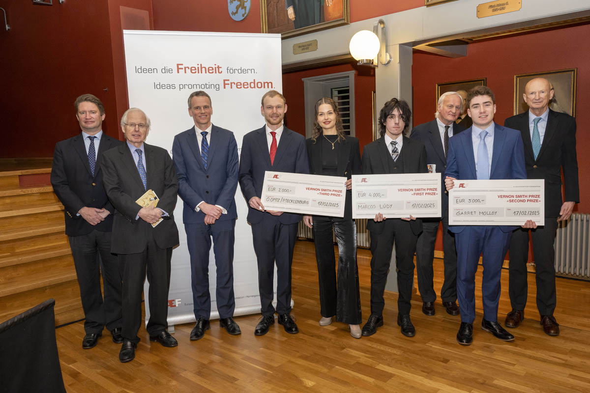 «Ist Bildung ein öffentliches oder privates Gut? Wer profitiert von Bildung?»