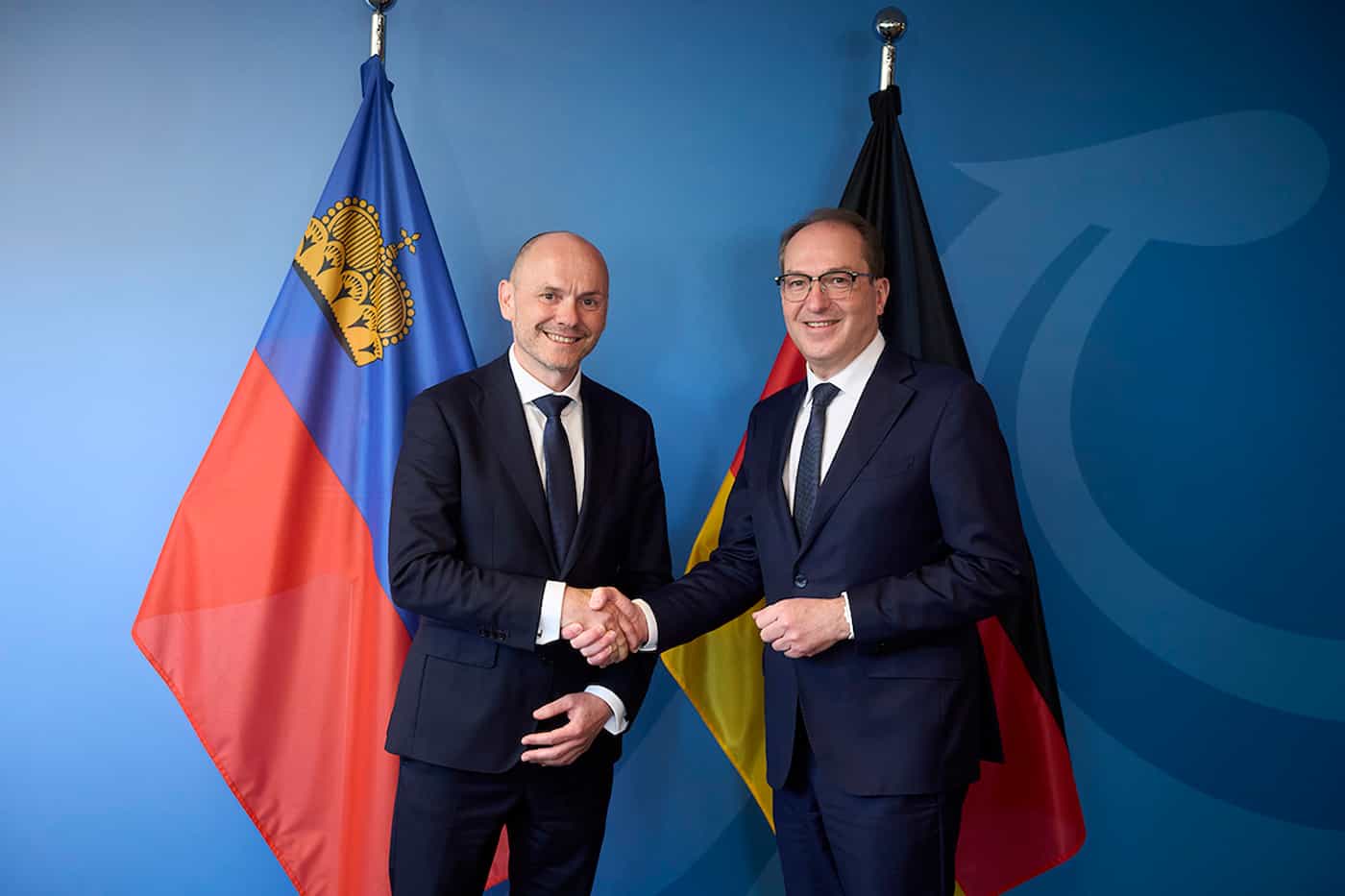 Regierungsrat Hubert Büchel trifft Bundesminister Alexander Dobrindt in Berlin. (Quelle: Henning Schacht) 