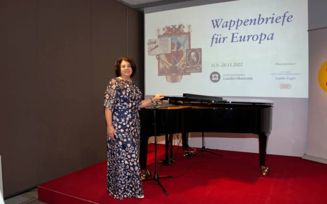Elena Büchel, Musikalische Umrahmung