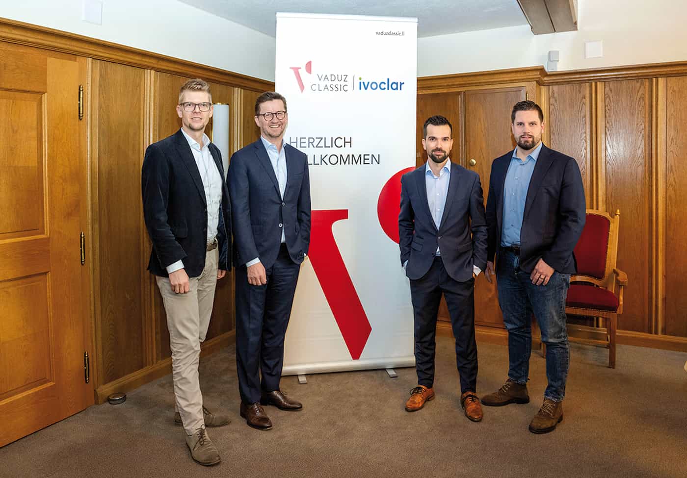 (v.l.) Martin Leiter, Vertreter des Titelsponsors Ivoclar, Philipp Elkuch, Präsident Vaduz Classic Stiftung, Carsten Huber, Intendant Vaduz Classic, Florian Meier, Vizebürgermeister der Gemeinde Vaduz