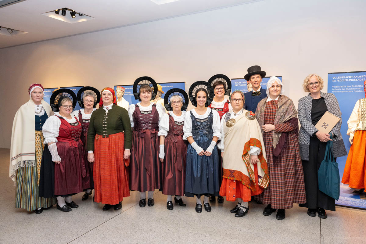 Mittwoch, 23. Oktober 2024 – Eröffnung der Ausstellung «Lettland und seine Volkstracht» im LandesMuseum