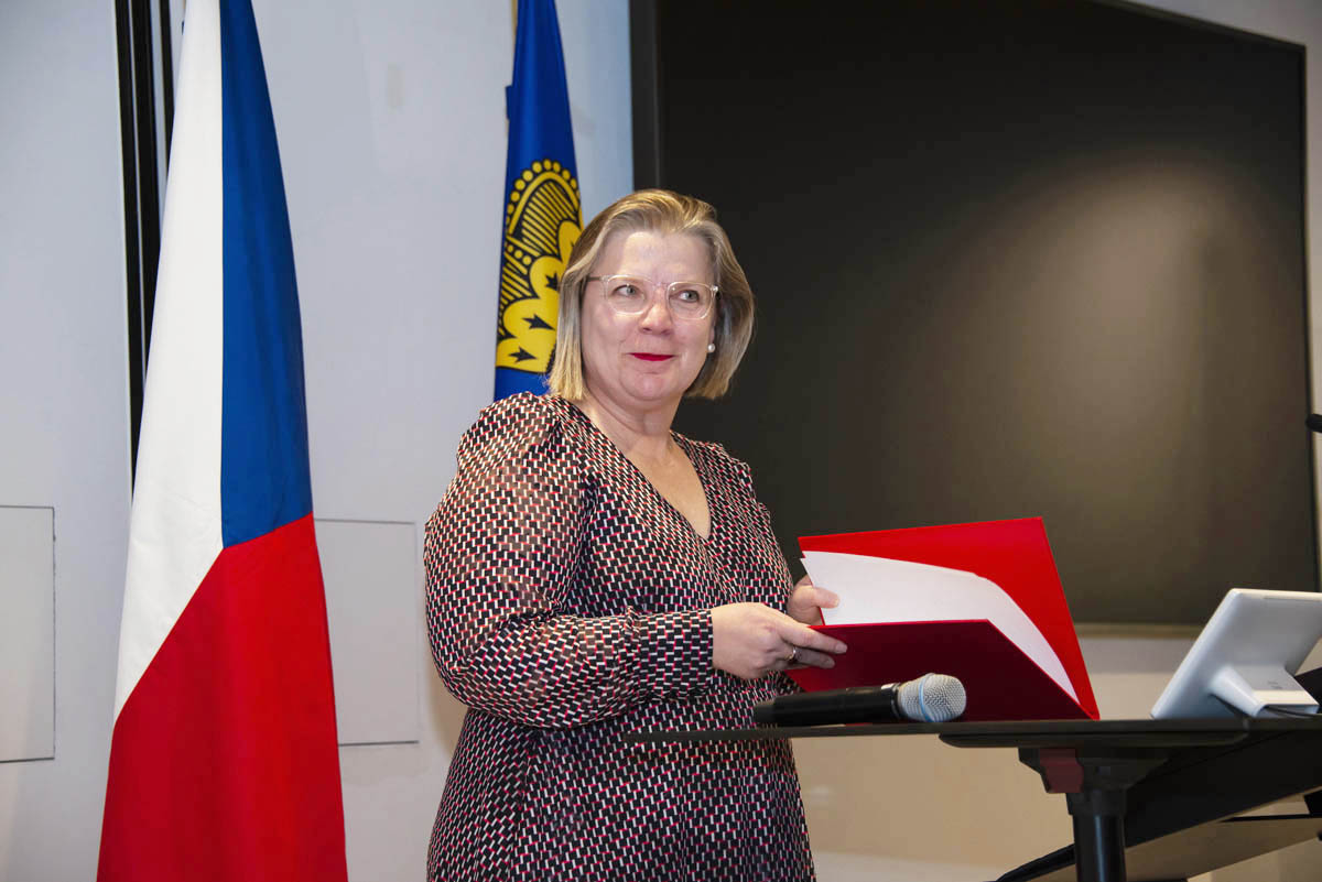  S.E. Kateřina Fialková, Botschafterin der Tschechischen Republik