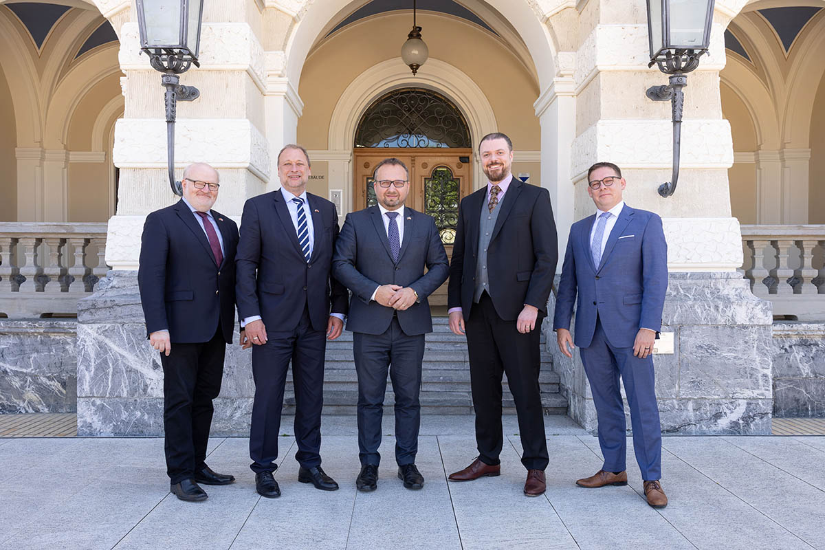 Samstag, 31.5.2025 – Gesellschaftsminister Emanuel Schädler empfängt tschechischen Sozialminister Marian Jurečka und Botschafter Tomáš Jan Podivínský