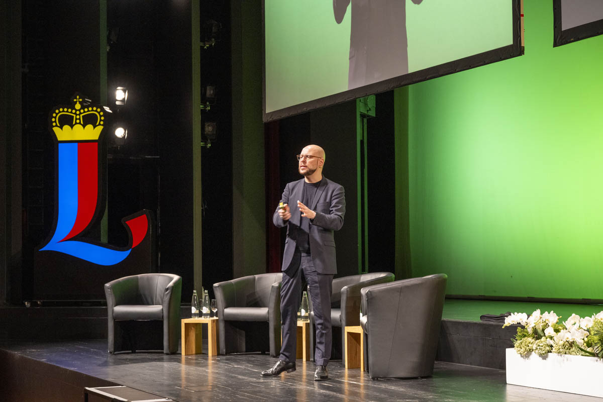 Martin Moeller, Director AI & Generative AI for Financial Services, EMEA, Microsoft 