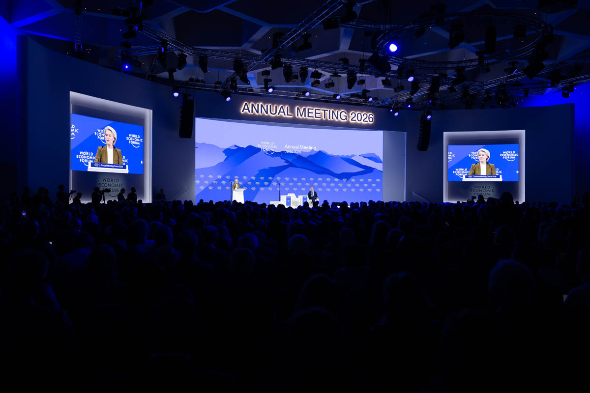 Ursula von der Leyen spricht im Rahmen der WEF-Eröffnung 2026. (Quelle: IKR/Yannick Zurflüh)