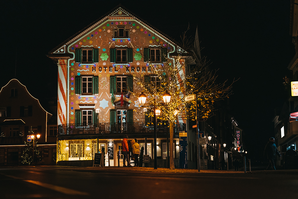 Das Hotel Krone im Herzen von Bad Ragaz verwandelt sich in ein riesiges Lebkuchenhaus. Copyright: Nicholas Iliano