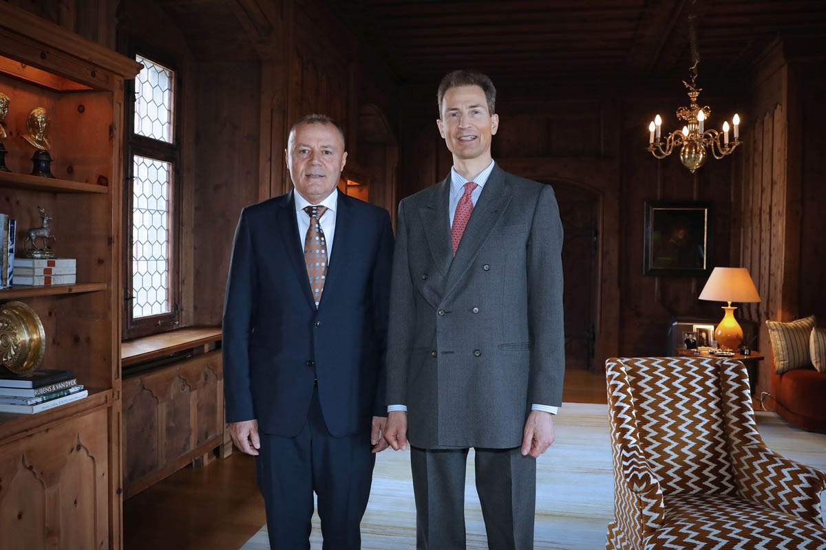 S.E. Mustafa Nano, Botschafter der Republik Albanien und S.D. Erbprinz Alois von und zu Liechtenstein.