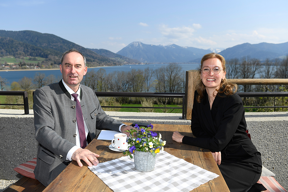 Wirtschaftsministerin Sabine Monauni und Hubert Aiwanger, Bayrischer Staatsminister für Wirtschaft, Landesentwicklung und Energie