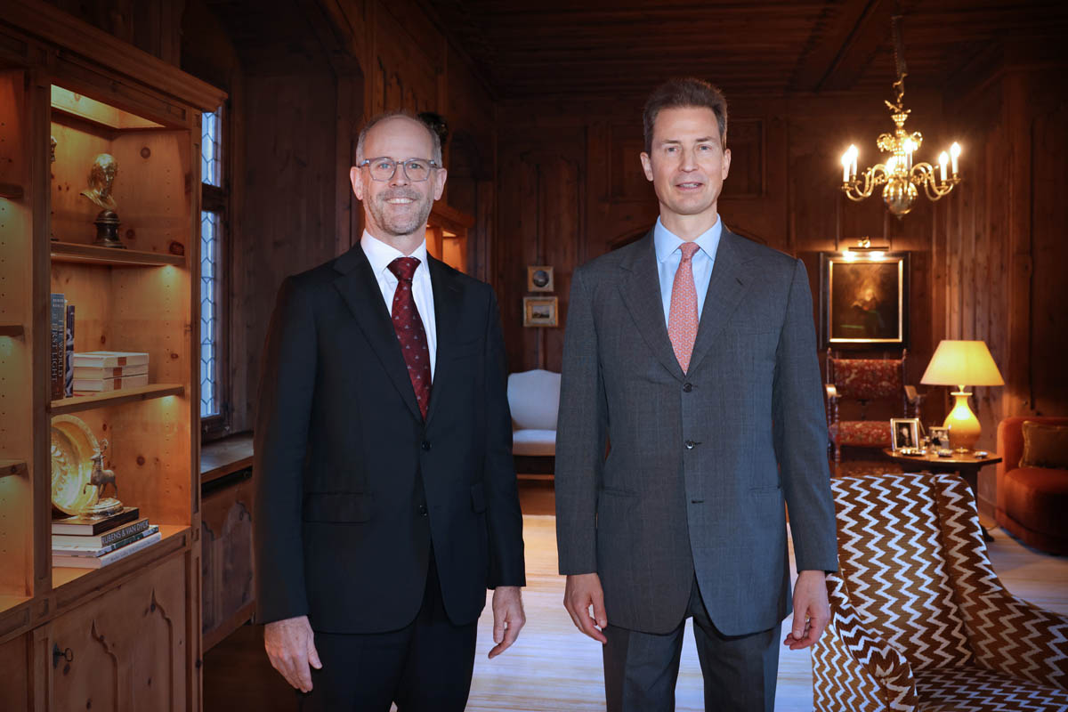 S.E. Gilles Roduit, Botschafter der Schweizerischen Eidgenossenschaft und S.D. Erbprinz Alois von und zu Liechtenstein.