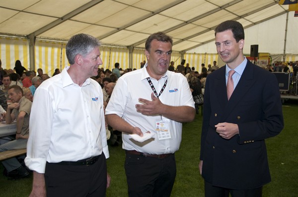 Peter Rutz, Alexander Batliner und S.D. Erbprinz Alois von und zu Liechtenstein im Gespräch