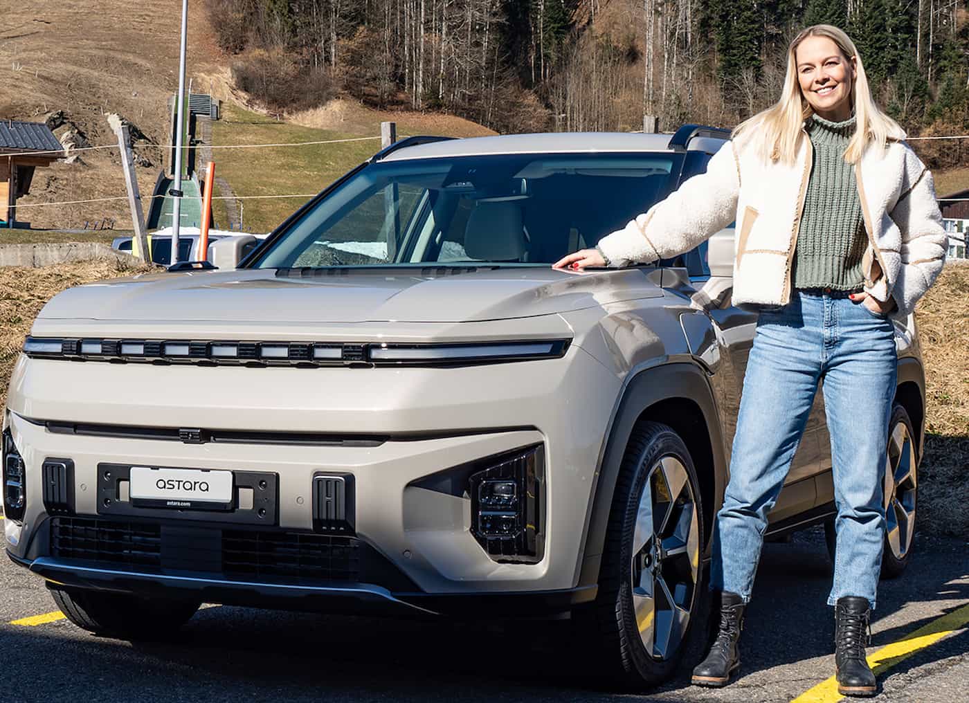Linda Fäh, ehemalige Miss Schweiz, Sängerin und Unternehmerin