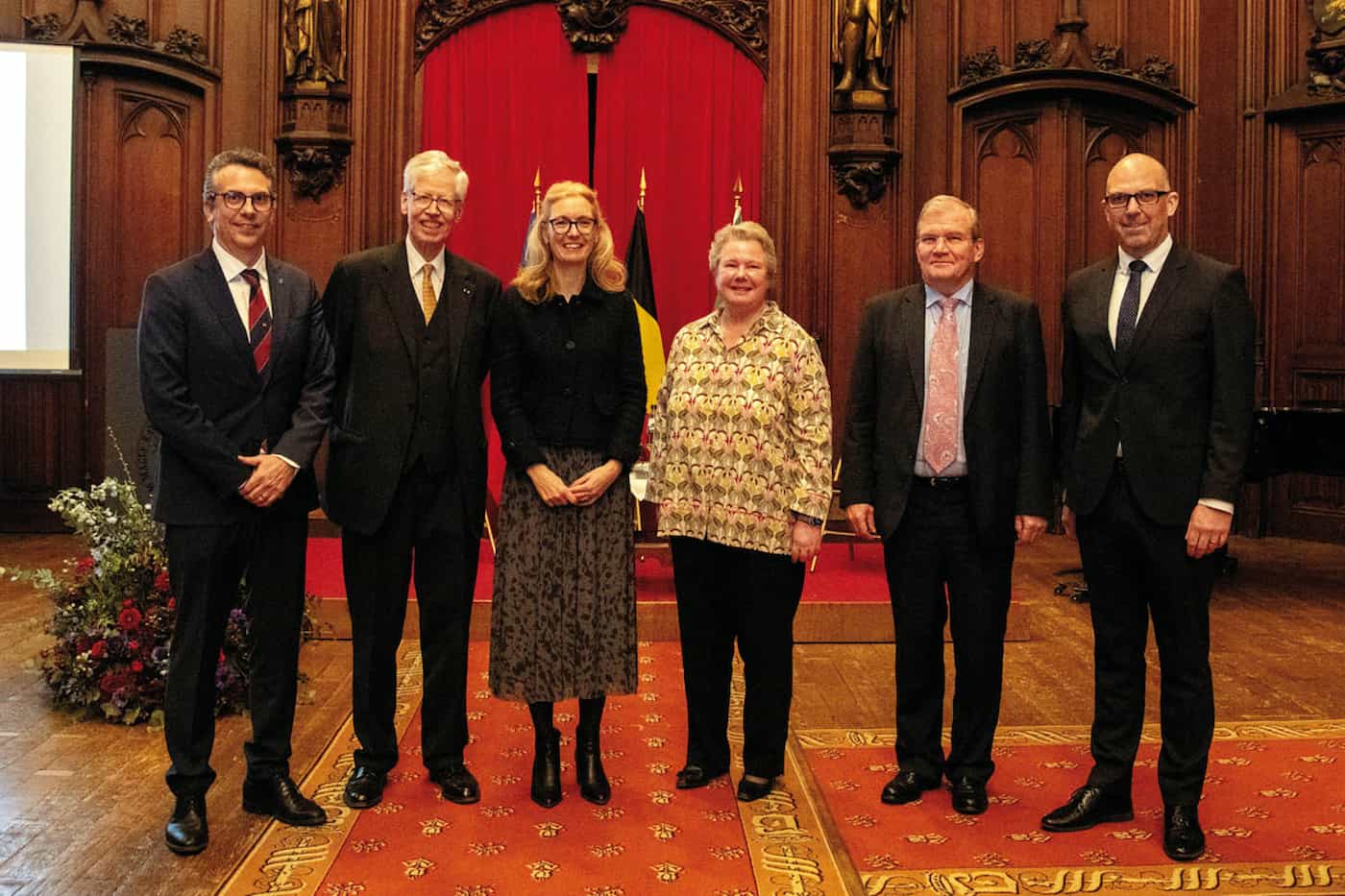 Botschafter Pascal Schafhauser, ehemaliger Botschafter Prinz Nikolaus von und zu Liechtenstein, Regierungschef-Stellvertreterin Sabine Monauni, Botschafterin Prinzessin Maria-Pia Kothbauer, Botschafter Kurt Jäger und Regierungschef Daniel Risch. (Quelle: EU/Jennifer Jacquemart)