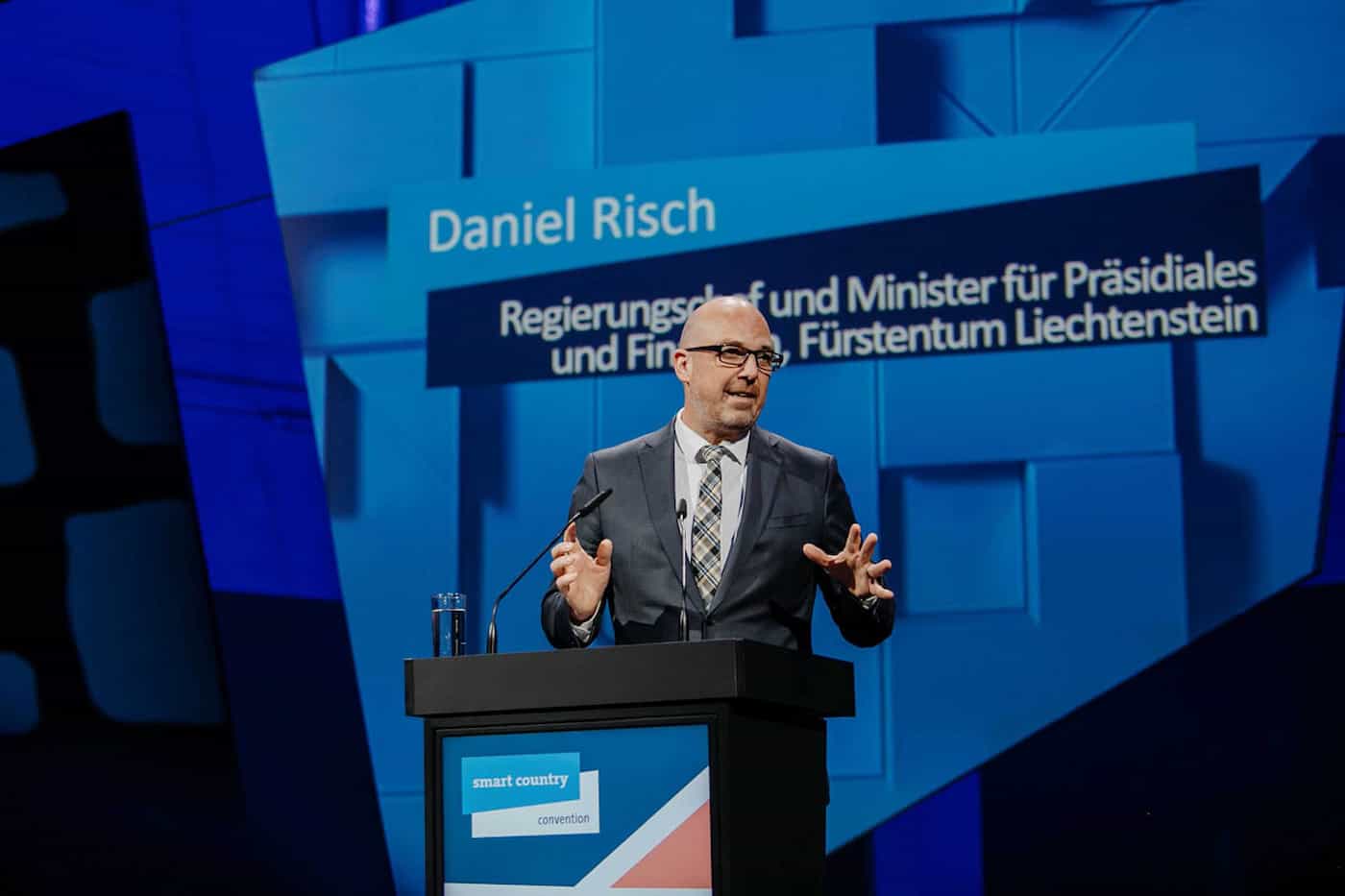 Regierungschef Daniel Risch spricht an der Smart Country Convention in Berlin zum Thema «Smart Country Liechtenstein».