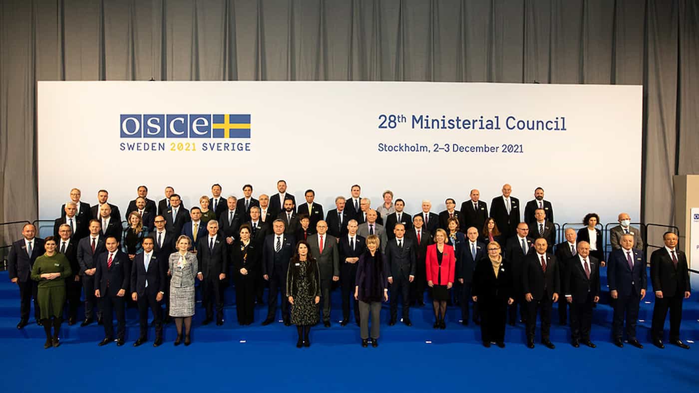 Die Teilnehmer des 28. OSZE-Ministerrats in Stockholm 