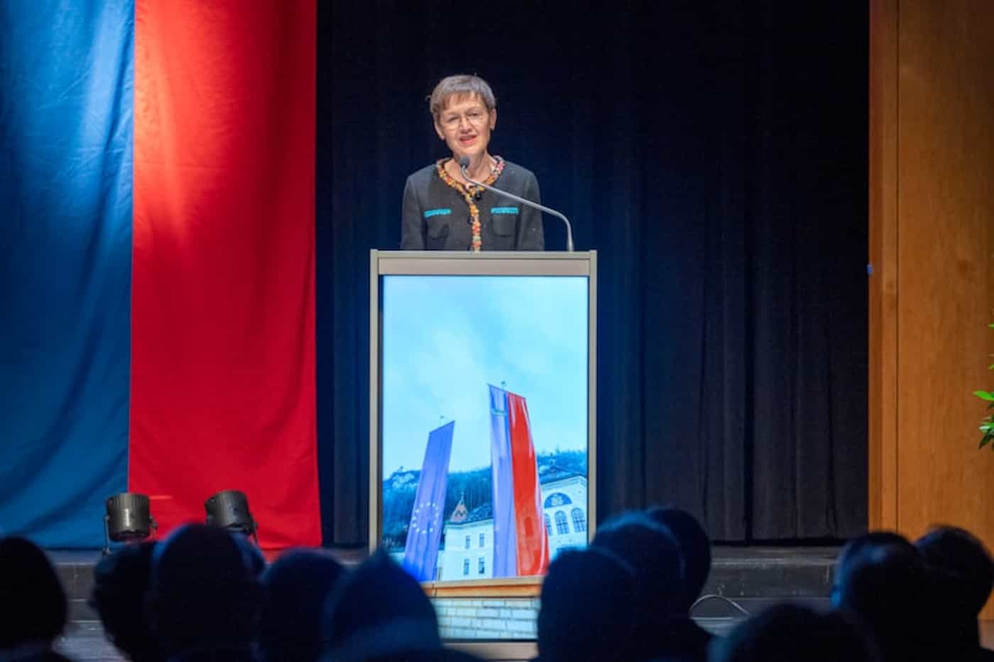 Regierungschefin Brigitte Haas hielt die Begrüssungsansprache am Festakt anlässlich des 30-jährigen Jubiläums der Mitgliedschaft Liechtensteins im EWR. 
