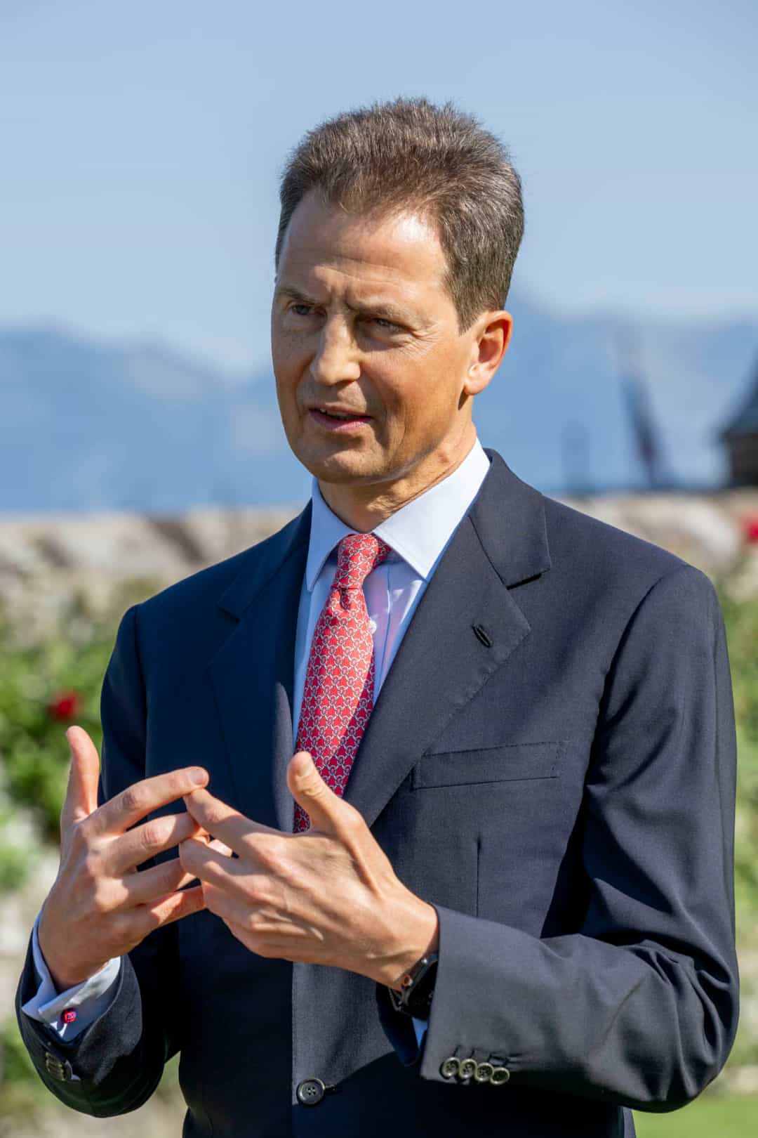 S.D. Erbprinz Alois von und zu Liechtenstein bei den Medieninterviews im Rosengarten | 2026 © exclusiv