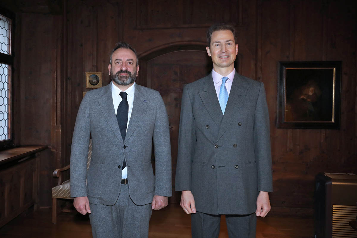 Lucca Beccari, Aussenminister der Republik San Marino, wird von S.D. Erbprinz Alois von und zu Liechtenstein zum Höflichkeitsbesuch auf Schloss Vaduz empfangen.