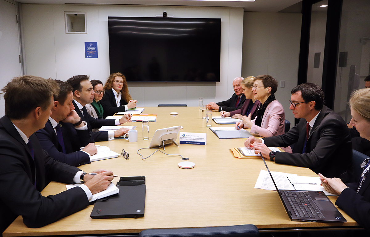 Bilaterales Gespräch mit dem polnischen Finanzminister Andrzej Domański Im Rahmen des Jahrestreffens des Internationalen Währungsfonds