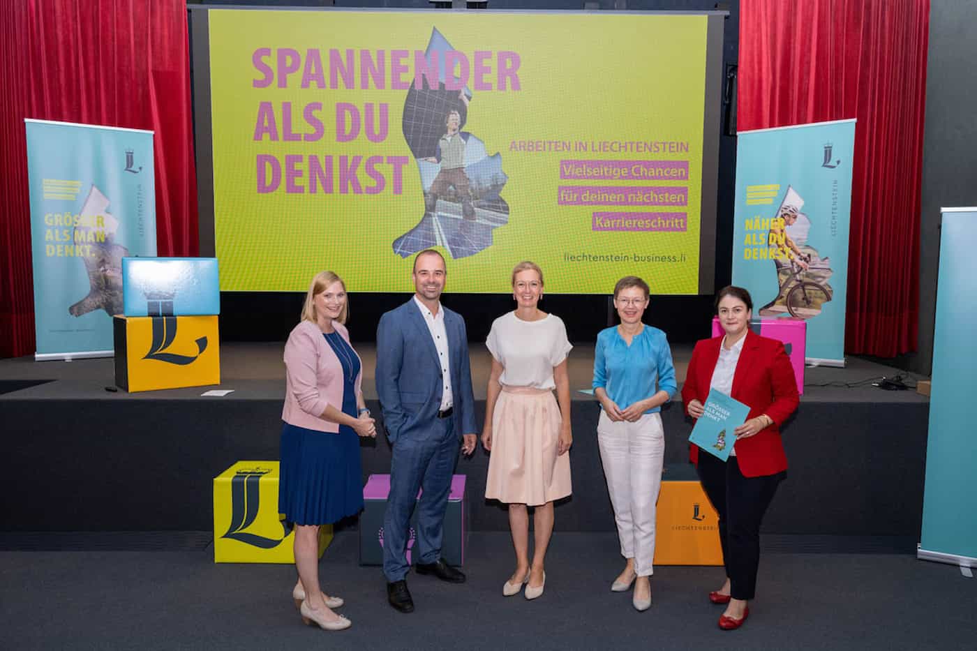 (v.l.) Isabell Schädler, Wirtschaftskammer, Mathias Ulrich, Geschäftsführer von Liechtenstein Marketing, Regierungschef-Stellvertreterin und Wirtschaftsministerin Sabine Monauni, Brigitte Haas, Liechtensteinischen Industrie- und Handelskammer
