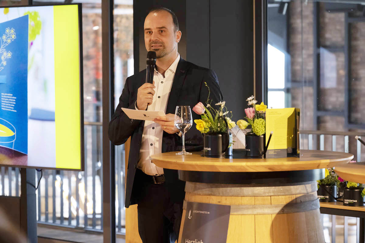 Mathias Ulrich, Geschäftsführer, Liechtenstein Marketing, begrüsste die zahlreichen Unternehmerinnen und Unternehmer zum ersten Liechtensteiner Markentag.