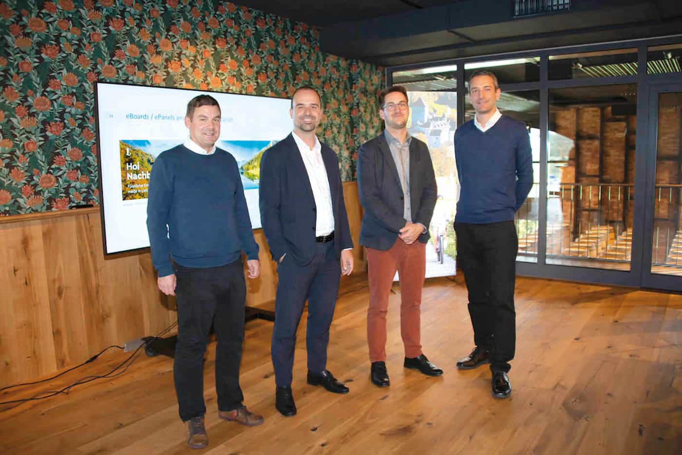 (v.l) Martin Knöpfel, Bereichsleiter Marketing und Kommunikation, bei Liechtenstein Marketing;Mathias Ulrich, Geschäftsführer von Liechtenstein Marketing;Luca Giordani, Head of Touring bei Schweiz Tourismus; Matthias Kramer, Bereichsleiter Tourismus & Wirtschaft bei Liechtenstein Marketing