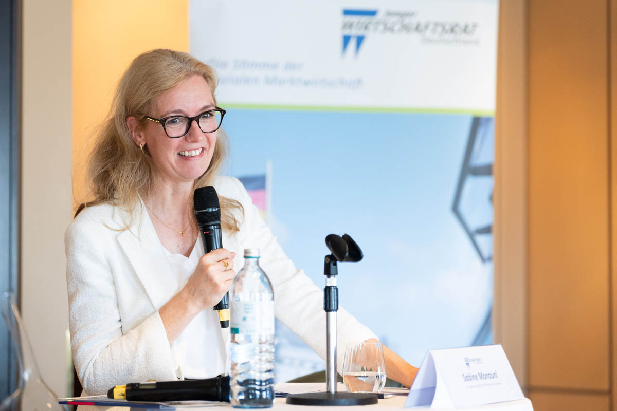 Impulsvortrag von Regierungschef-Stellvertreterin Sabine Monauni zum Thema «Liechtenstein – Wirtschaft, Wachstum, Chancen» im Berliner Capital Club. (Quelle: Hans-Christian Plambeck)