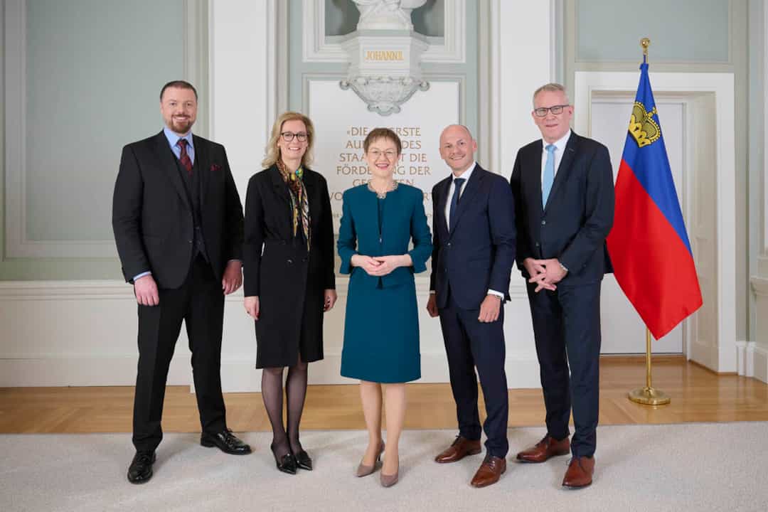 Die neue Regierung: Regierungsrat Emanuel Schädler, Regierungschefin-Stellvertreterin Sabine Monauni, Regierungschefin Brigitte Haas, Regierungsrat Hubert Büchel, Regierungsrat Daniel Oehry (v. l.).