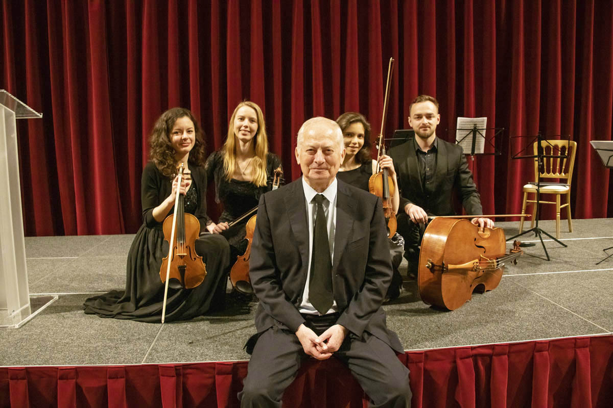 Der Abend wurde vom Alumni Quartett der Musikakademie in Liechtenstein mit klassischer Musik untermalt
