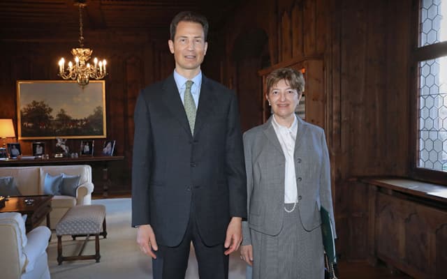 S.D. Erbprinz Alois von und zu Liechtenstein und I.E. Cláudia Fonseca Buzzi, Botschafterin von Brasilien