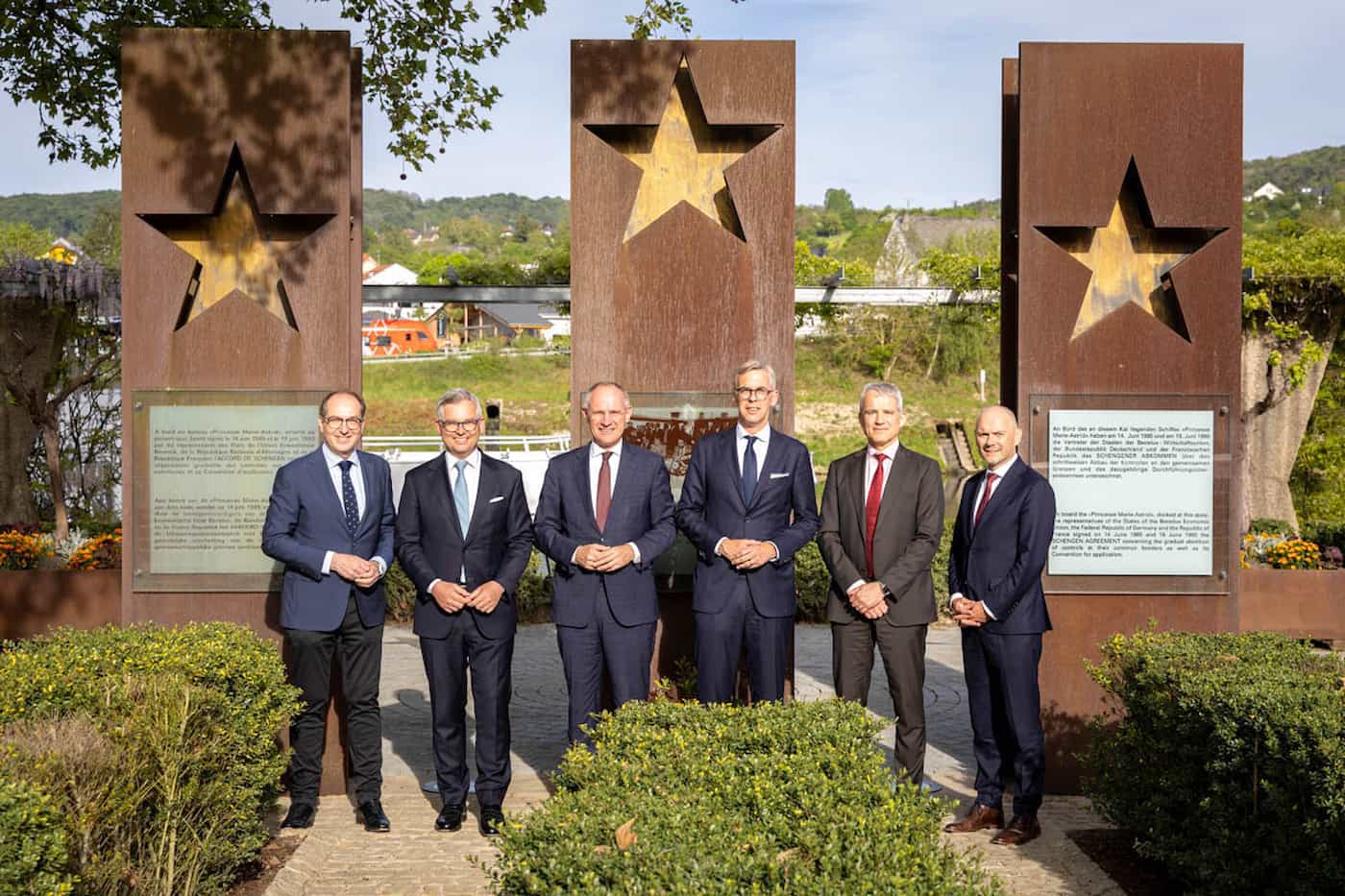 Treffen der deutschsprachigen Innenminister in Luxemburg mit Alexander Dobrindt, Bundesminister des Inneren Deutschland; Magnus Brunner, EU-Kommissar für Inneres und Migration; Gerhard Karner, Bundesminister für Inneres Österreich; Léon Gloden, Innenminister Luxemburg; Beat Jans, Bundesrat Schweiz und Hubert Büchel, Innenminister Liechtenstein (Quelle: MAINT/Sacha Goldschmit)