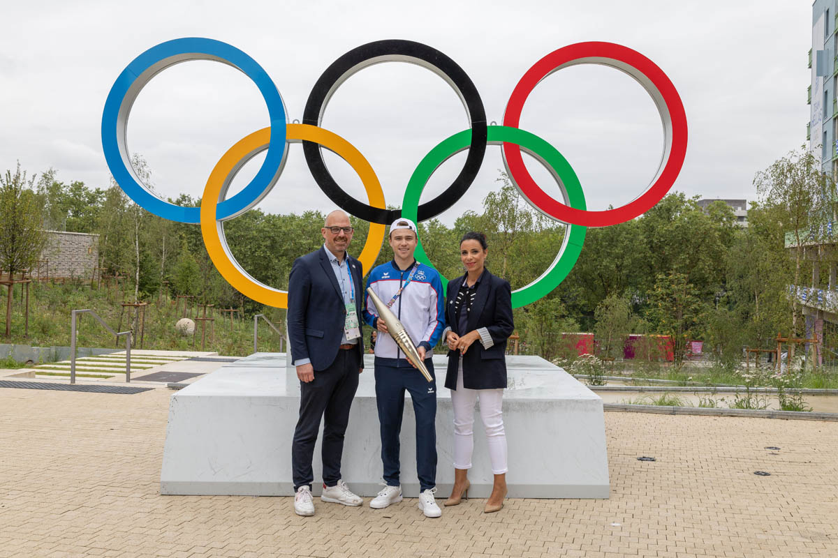 Regierungschef und Sportministerin besuchen Olympische Sommerspiele in Paris