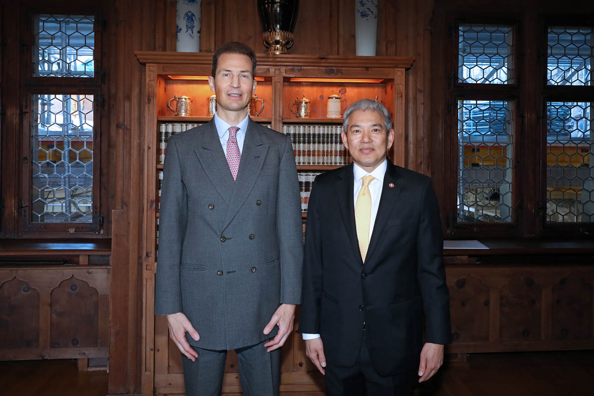 S.D. Erbprinz Alois von und zu Liechtenstein und S.E. Chittipat Tongprasroeth, Botschafter des Königreichs Thailand 