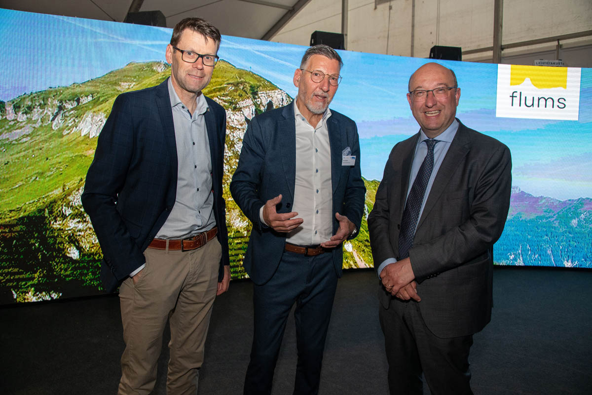 MESSERUNDGANG DONNERSTAG, 11. Mai 2023